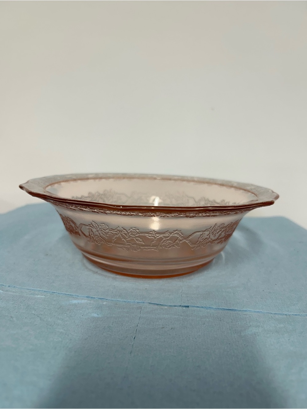 Rose-Tinted Glass Serving Bowl with Floral Embossing Cabbage Rose pattern
